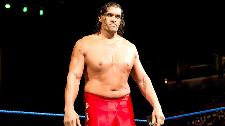 soral88's tweet photo. - Happy Birthday #TheGreatKhali 🥪🍕🎂🍰🧁🍿🍩 but cannot run he is a giant bow him #KingOfIndia #WWEINDIA https://t.co/UpW5eLr5t7