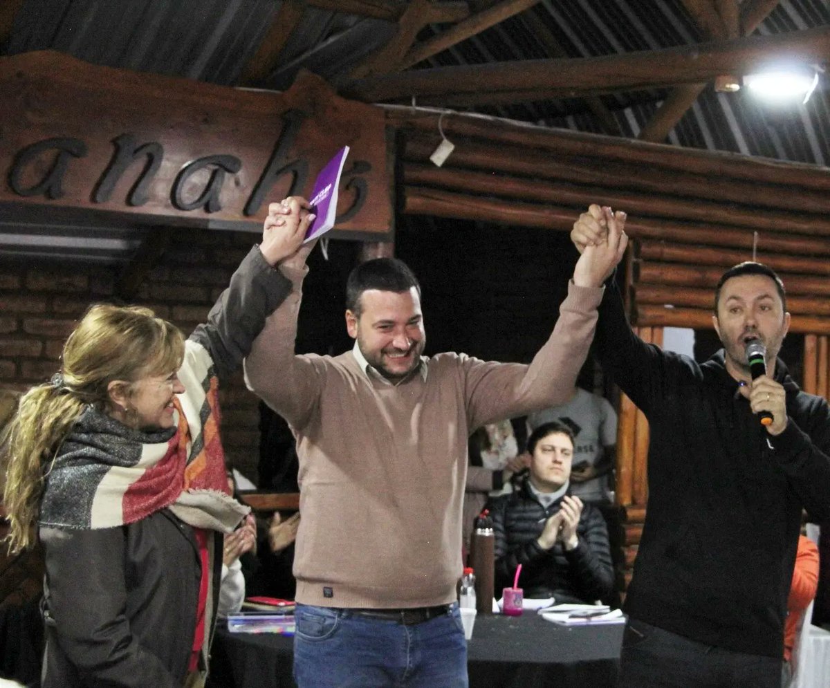 MauriPintiClop's tweet photo. UN MASTERPLAN PARA EL MAIPÚ QUE VIENE 💪🏻

Con un enorme equipo convencido de que Maipú necesita un cambio de verdad presentamos el MasterPlan para los próximos años. 

Un municipio inteligente, seguro, que se ocupe del empleo y de quienes quieren invertir, con obras inteligentes pero sobre todo transparente.

#QueremosLoMismoQueVos y tenemos el equipo para hacerlo.

MAIPÚ NECESITA UN CAMBIO DE VERDAD, ESTE 3 DE SEPTIEMBRE HAGAMOSLO REALIDAD