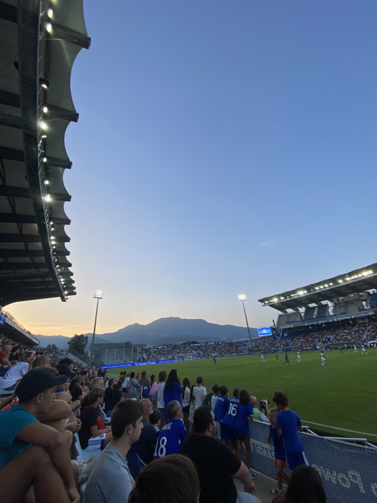 _BeFootball's tweet photo. Dans le plus beau stade de Corse 💙

📍 Furiani #SCBESTAC https://t.co/illYs3JNq1