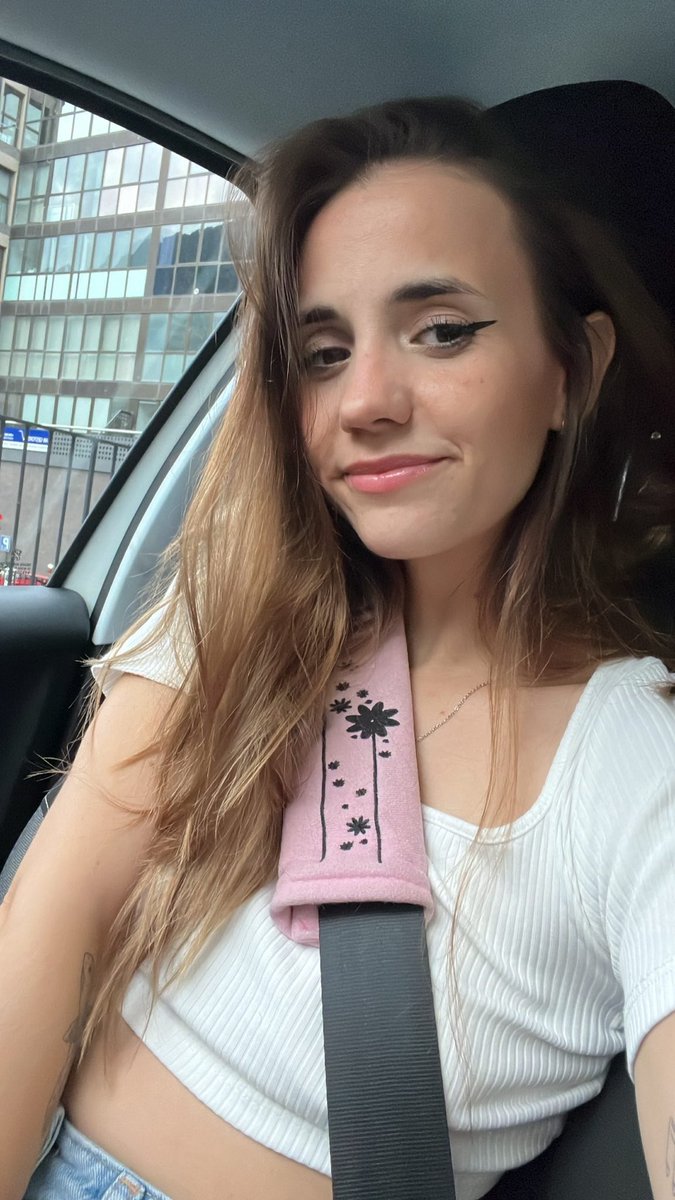 Tina Sánchez🎶 tweet media