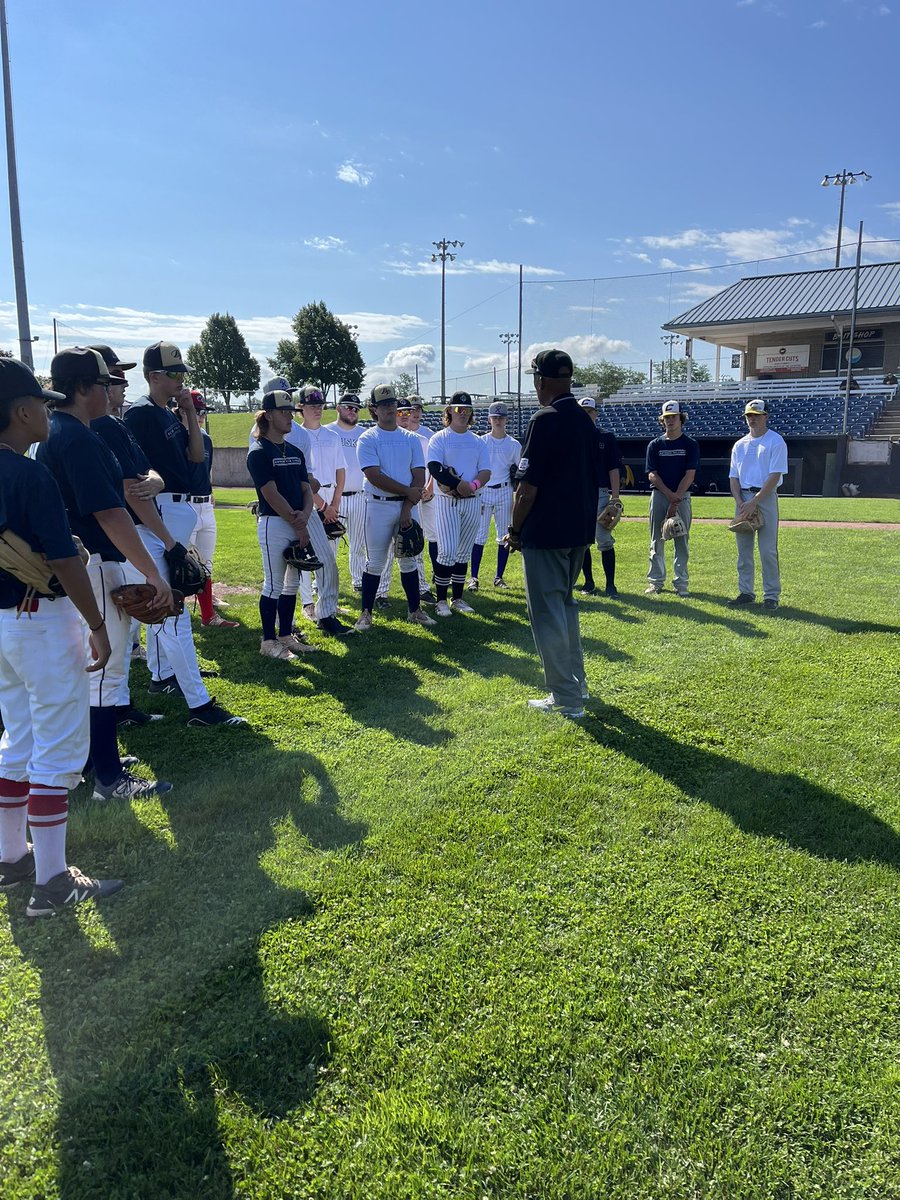 Between The Lines tweet media