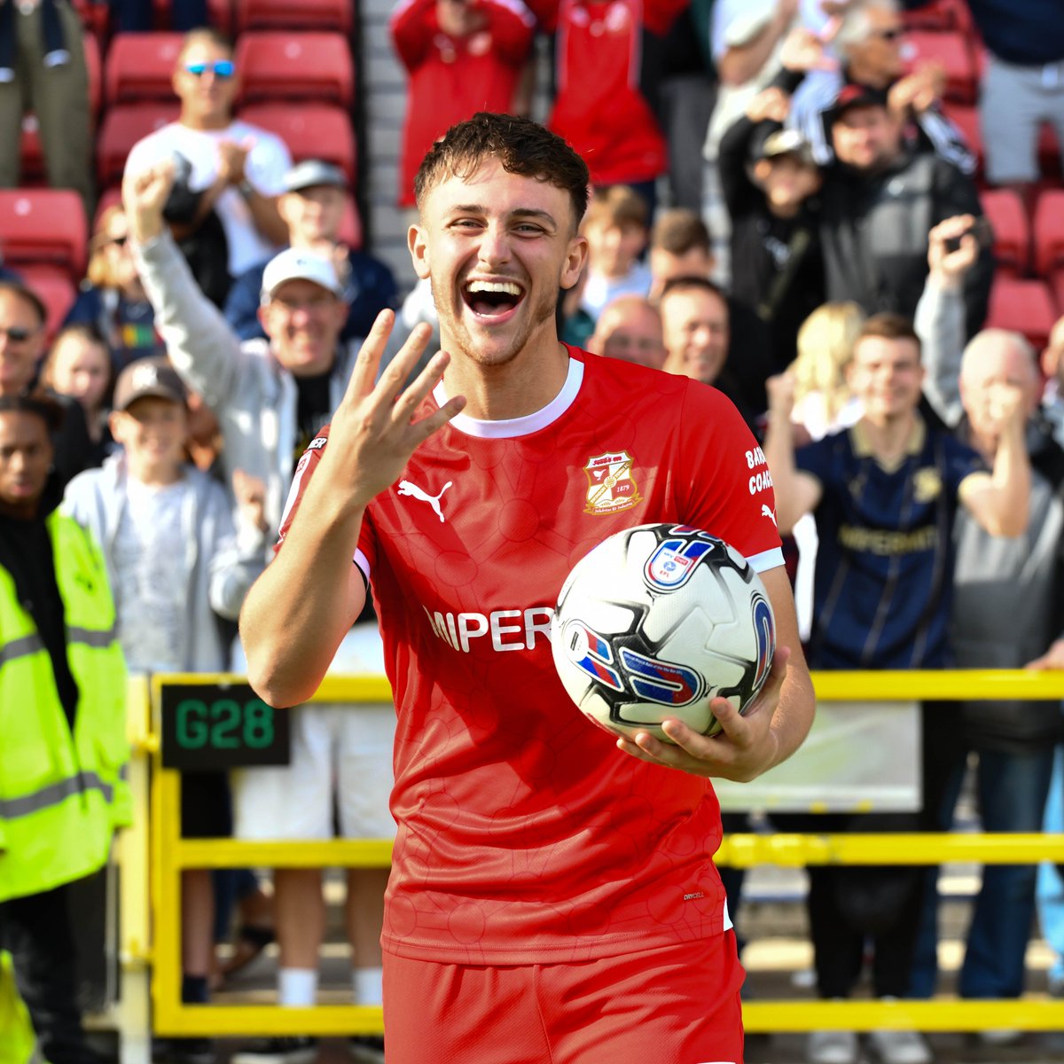 Official_STFC's tweet photo. Even Youngy can't remember how many goals he scored today 🤣

#STFC https://t.co/oCtlFyTNLV