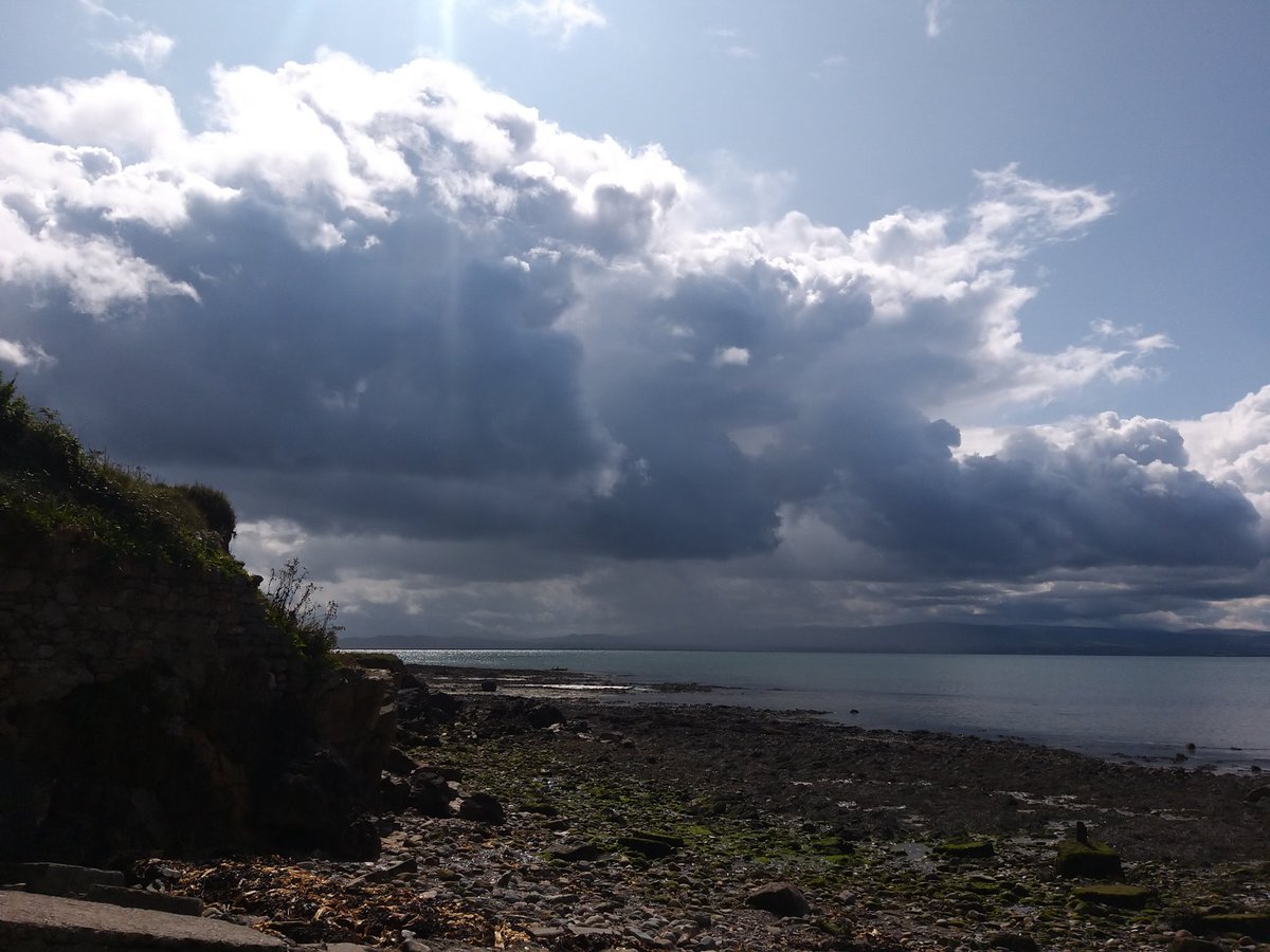 AmbJackieOH's tweet image. Beautiful morning amid the gathering clouds over Dublin Bay at #RedRock. #300daysofwalking