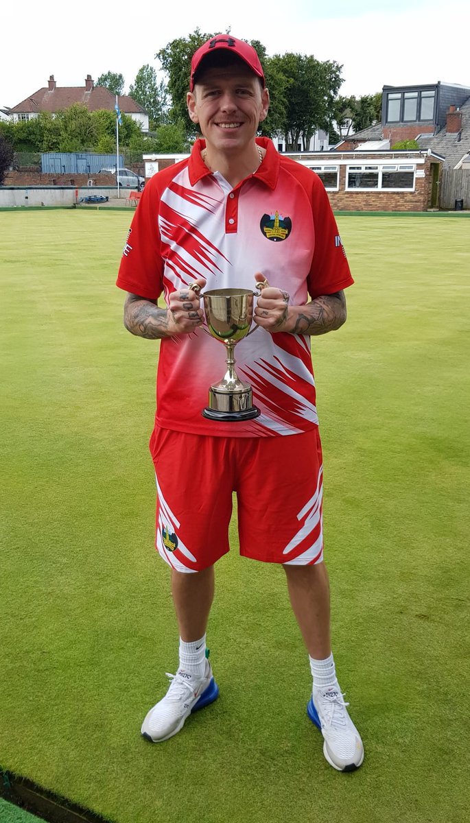 AirdrieCentral's tweet photo. Congratulations to @ammoairdrie on winning the Monklands singles championship today at Springwells, winning 21-15 against Alan Stewart from Glengowan. https://t.co/WSY3EzxLzX