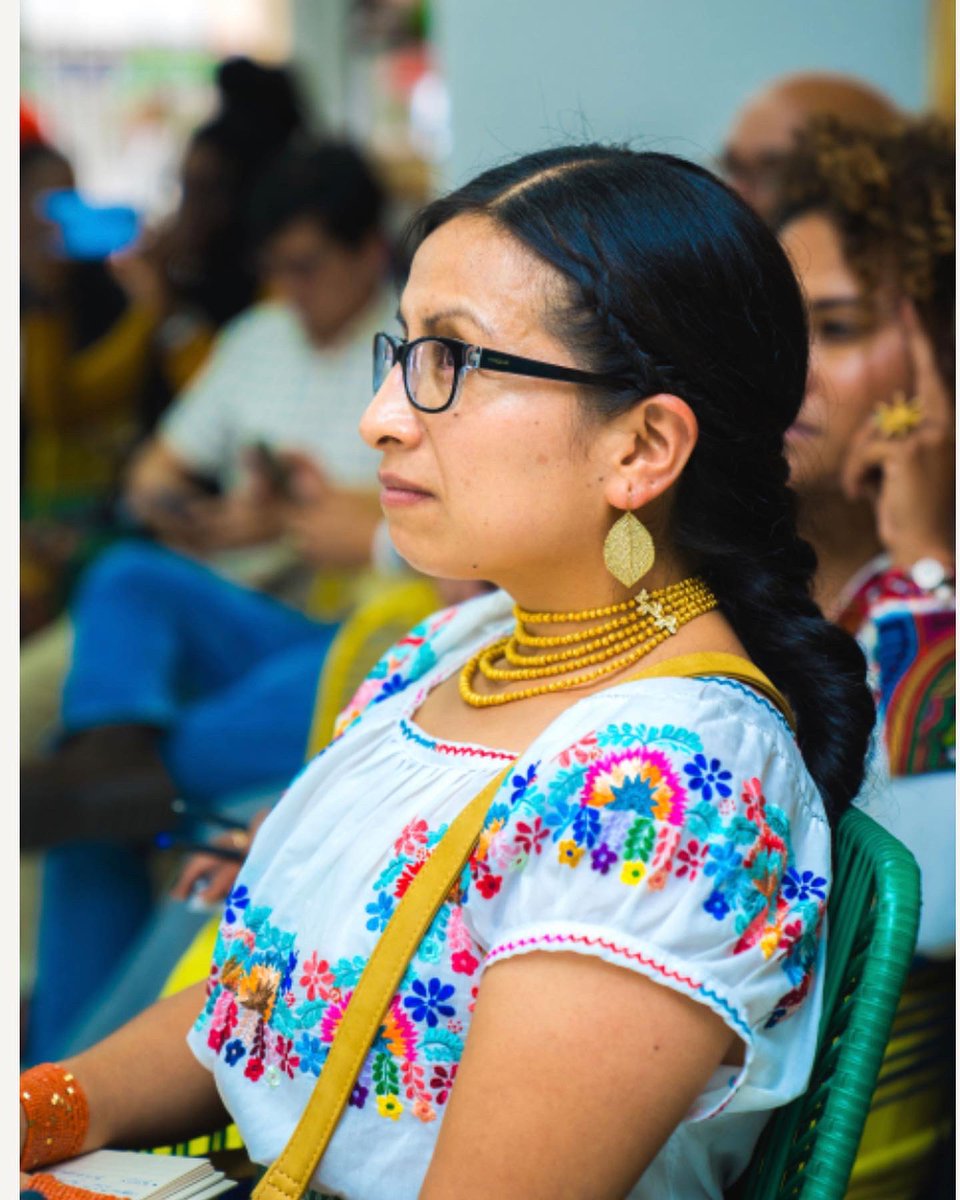 MabelLaraNews's tweet photo. Gracias @agendacaf por el registro y  el poderoso espacio con líderes latinoamericanos para hablar de Diversidad. 
Programa para la Alta Conducción latinoamericana. ✅
#DiversiCaf @sergiodigra https://t.co/1Cxt5iI89h
