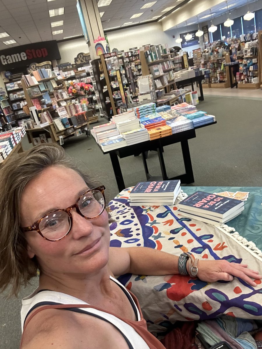 ryan rae harbuck | wanted TO BE A CHAIR tweet media