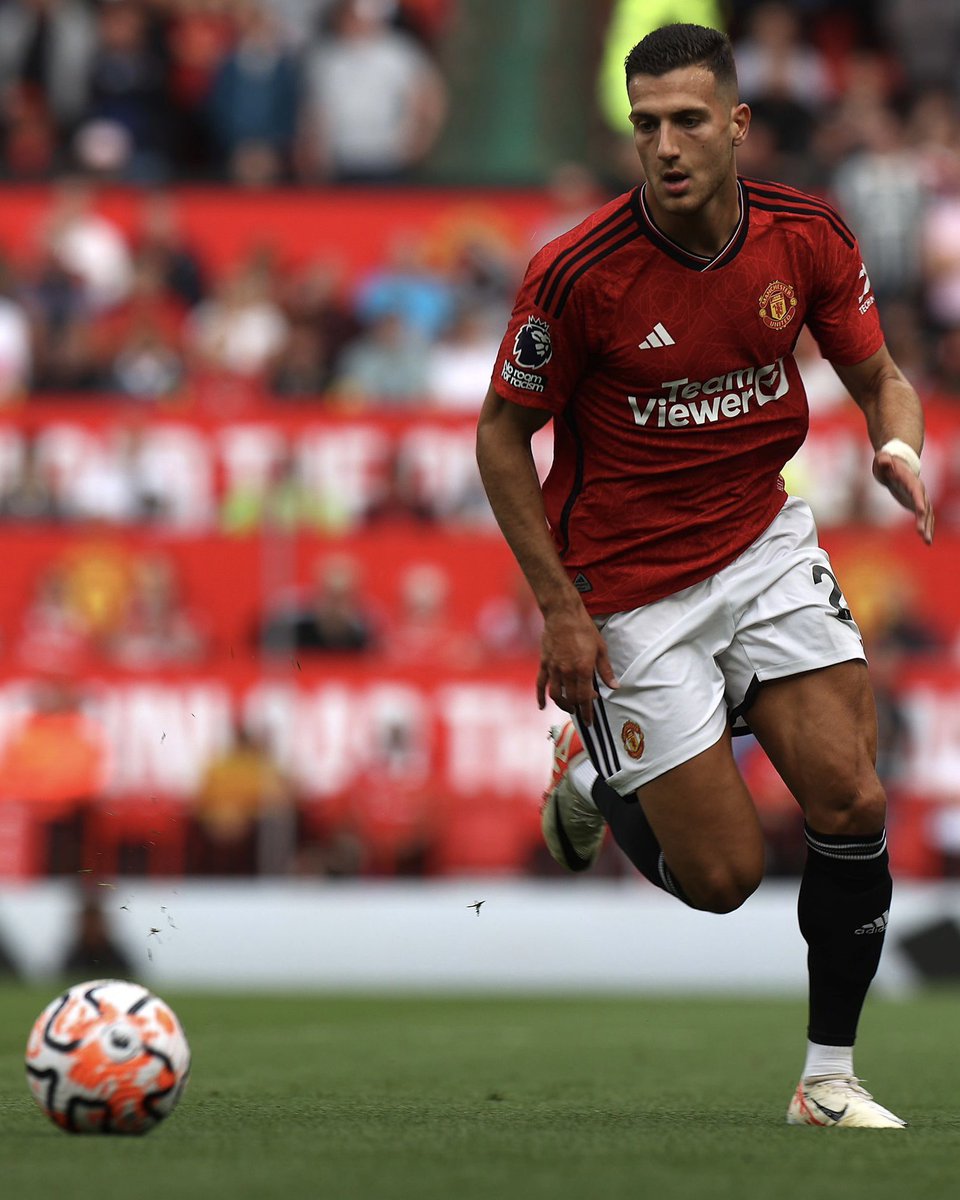 centredevils. tweet media