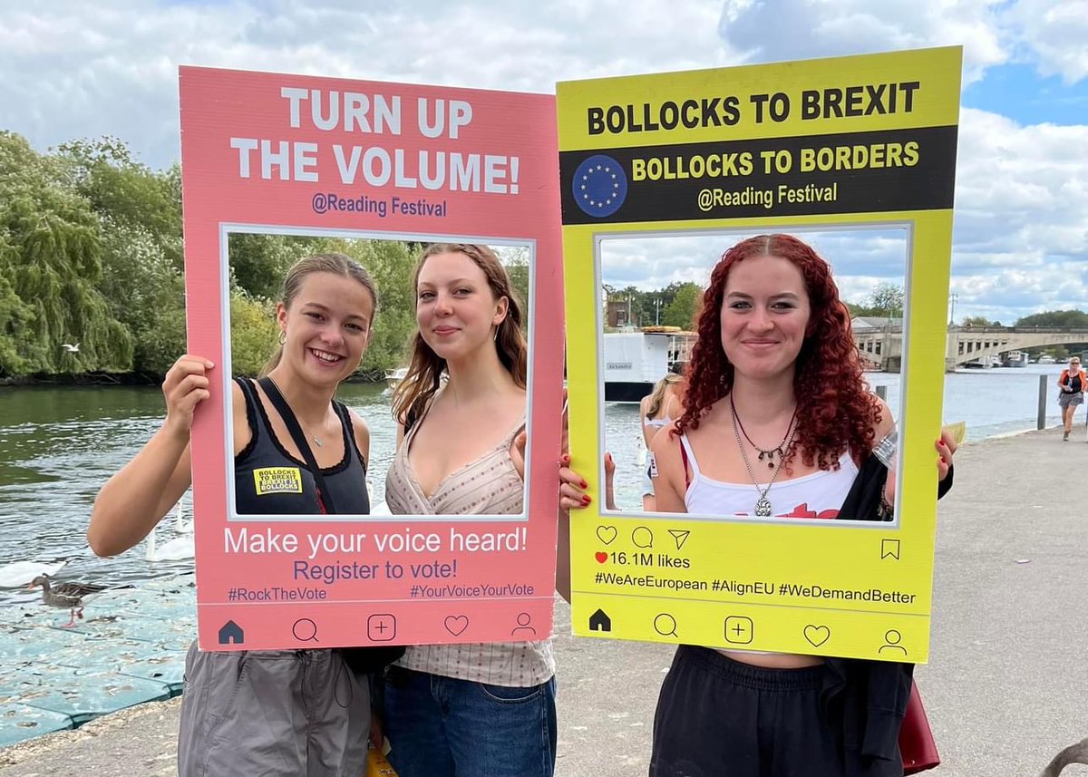 BerkshireforEU's tweet photo. @TheSnuts @OfficialRandL Hi ππ½ @TheSnuts #ReadingFestival is looking forward to welcoming you! @BerkshireforEU's #BollocksToBrexit stickers have been a massive hit. Let us know if you want some up on stage! And don't forget to let your crowds know #BrexitIsBollocks https://t.co/IEm92Q1h0l
