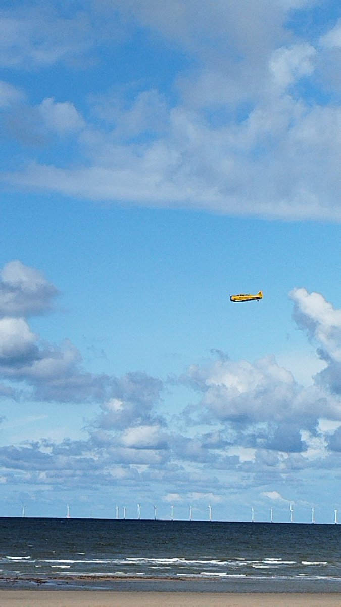 ShaunFarrelly's tweet photo. Other planes in action on day one of the Rhyl Airshow, including Battle of Britain Memorial Flight
#Rhyl #RhylAirShow #Denbighshire #NorthWales #Wales #AirShow #BattleOfBritainMemorialFlight #HarvardPlane #StrikemasterPair #Strikemaster #FaireySwordfish https://t.co/iOXx6wW94r