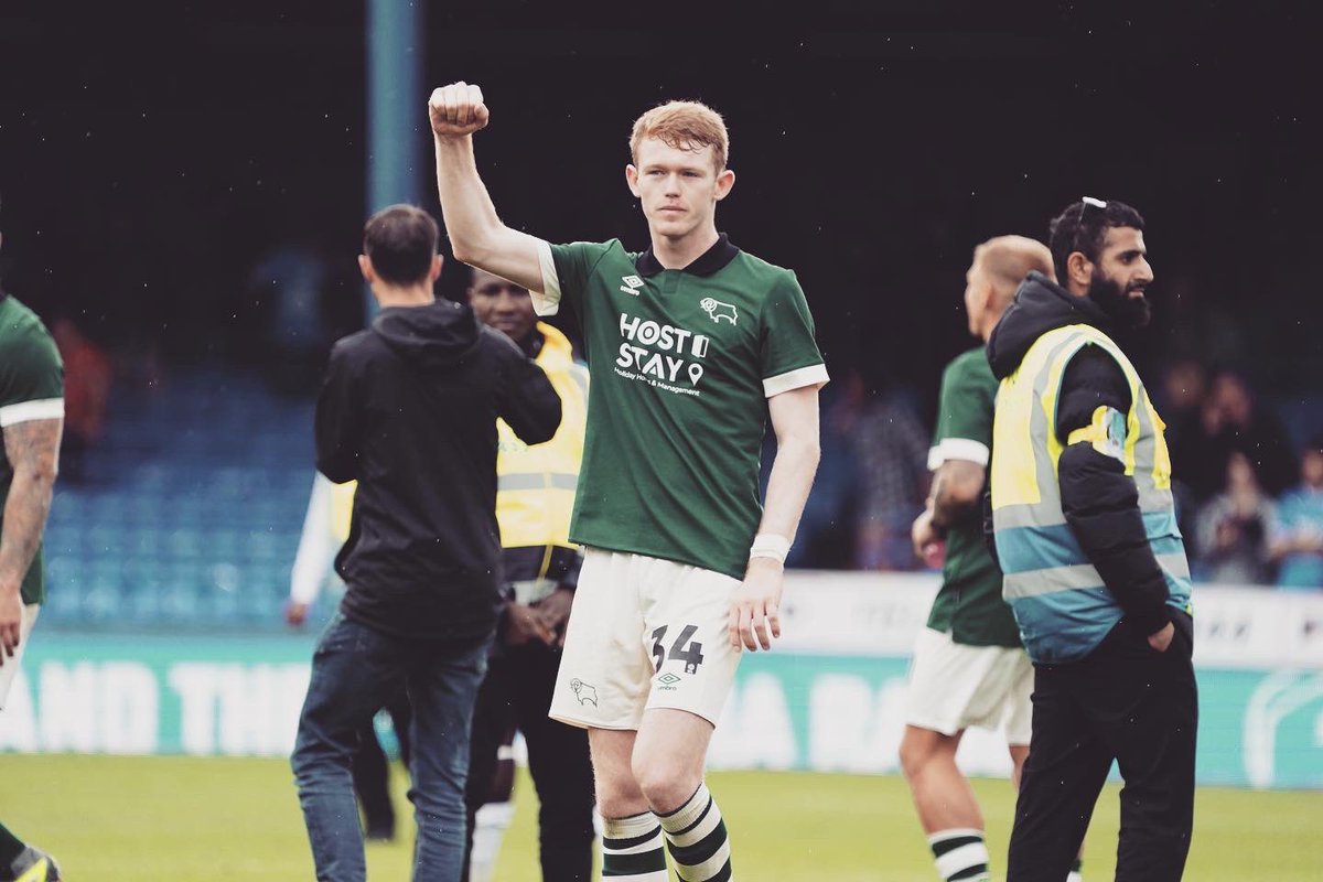 JakeRooney8_'s tweet photo. Up the f**king rams !!! 🐏 https://t.co/JkQsXj6JcH