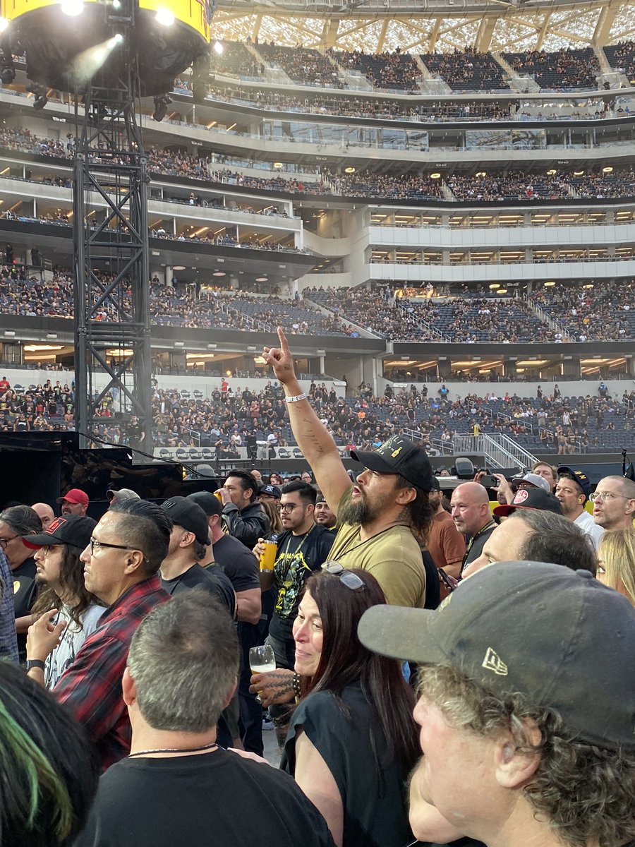 metalmano42's tweet image. Jason Momoa loves @Pantera