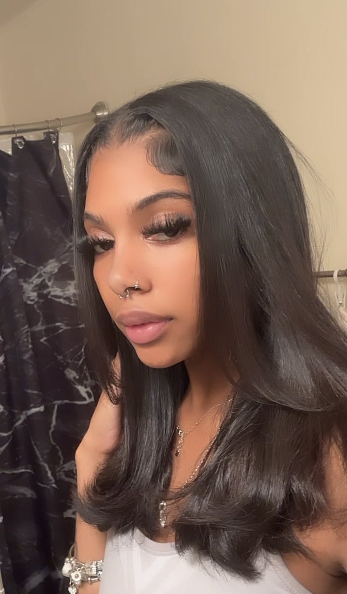 AryahSimone's tweet photo. diy layers ✂️ https://t.co/r3QFsWUuDv