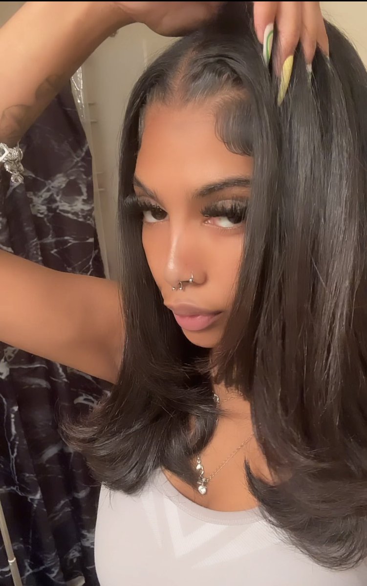 AryahSimone's tweet photo. diy layers ✂️ https://t.co/r3QFsWUuDv