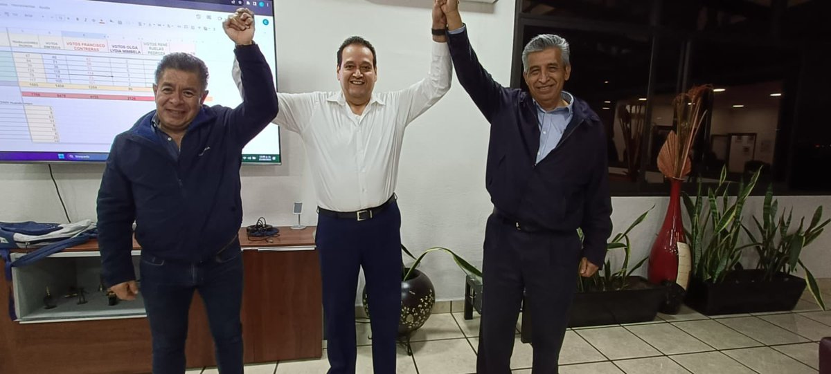 OscarOrtizCTMS's tweet photo. ⚙️✅A nombre de CTM Hermosillo felicito al amigo @francontrerasv al haber obtenido la confianza mayoritaria de los trabajadores del @STIRTTnacional para dirigir los destinos de este importante Sindicato durante el período que concluye el año 2028, @ctmsonora @CTM_MX ¡FELICIDADES! https://t.co/yCJHCfW1iS
