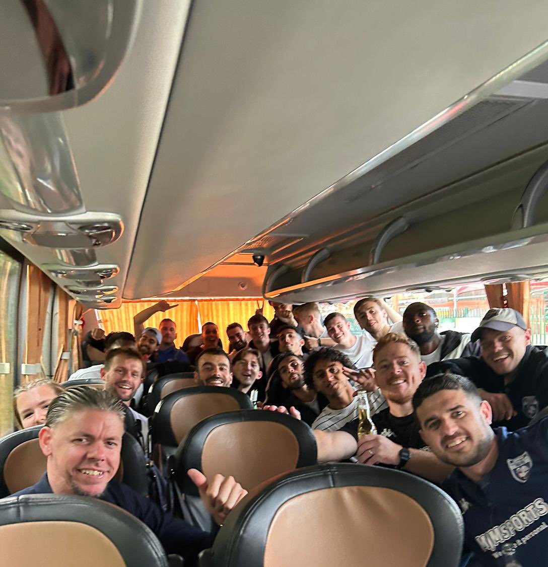 kluchowa's tweet photo. Some team 🙌🫶@BurnhamFC1878 https://t.co/dgBColKHiZ