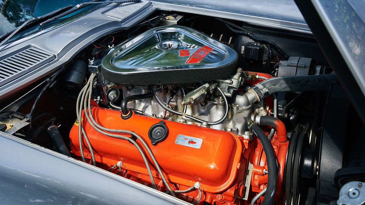 Barrett_Jackson's tweet photo. Unleash the power of #TriPower! This 1967 @chevrolet #Corvette #convertible roars with a 427/400hp big-block engine. Dressed in sleek Silver Pearl with a blue/teal interior, this #American #musclecar is a thrilling ride inside and out.
Learn more: https://t.co/38vQPjjurL https://t.co/TXhd01NHA7