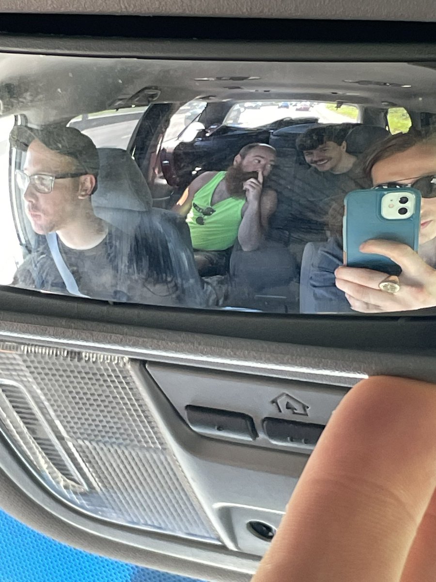 .<a href="/CrystalSville/">Crystal Ballroom</a> <a href="/oldsoulMA/">oldsoul</a> <a href="/shiverbandma/">❄️shiver.❄️</a> omw…..