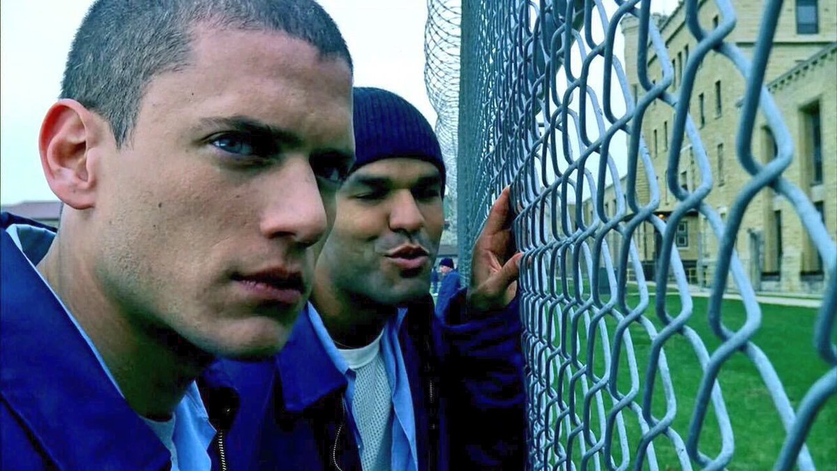 misafehavens's tweet photo. prison break <3 https://t.co/to0xN3txla
