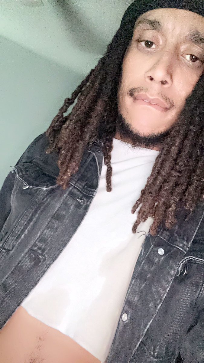 AyeJayDeeeee's tweet photo. Next Stop: NIGGAS NECKS📍 https://t.co/sW7TBM0So4