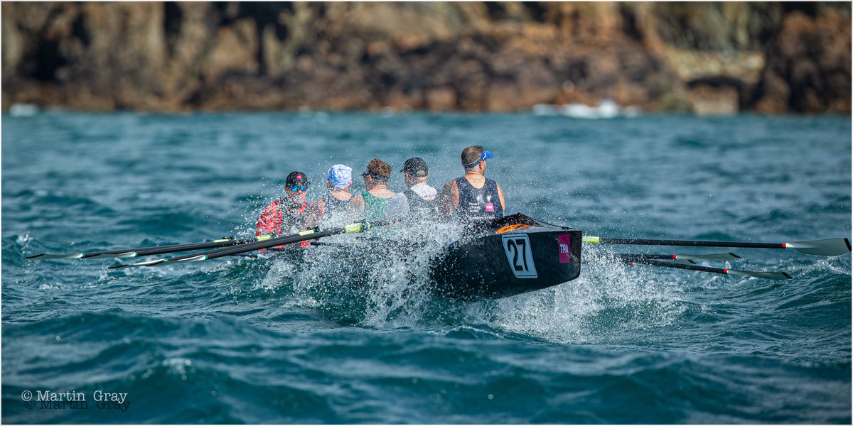 'Bobbing Around'... 
Fab if not difficult session photographing this mornings #GuernseyRowingClub #Pingquay Race over a 11.400m course in at time testing waves for a snapper!
Pics to follow... 
guernseysportphotography.com 📸📸📸
@GuernseySports #offshorerowing #guernseyrowing
