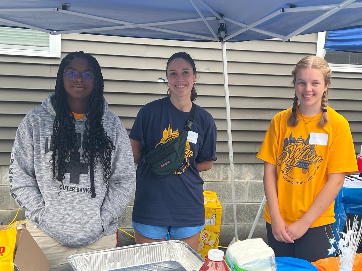 CameronCM48's tweet photo. Lots going on at the Cameron Resource Fair! https://t.co/7iANX07GzA