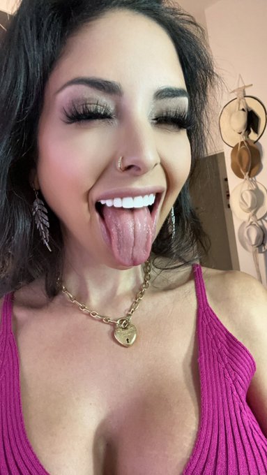 Have a great weekend https://t.co/VCGC8qSEkQ