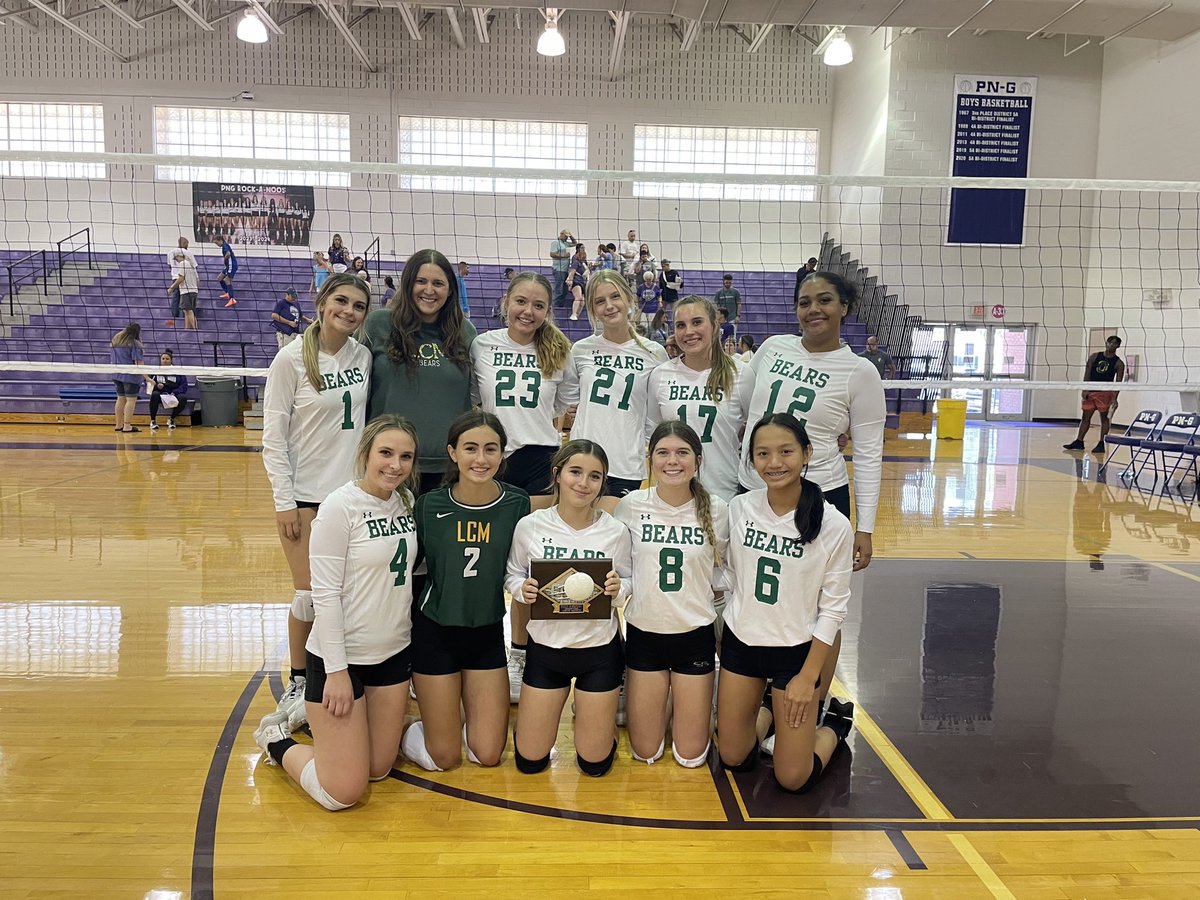 The JV Lady Bear Volleyball team went 6-0 in the PNG tournament this weekend to secure the championship!