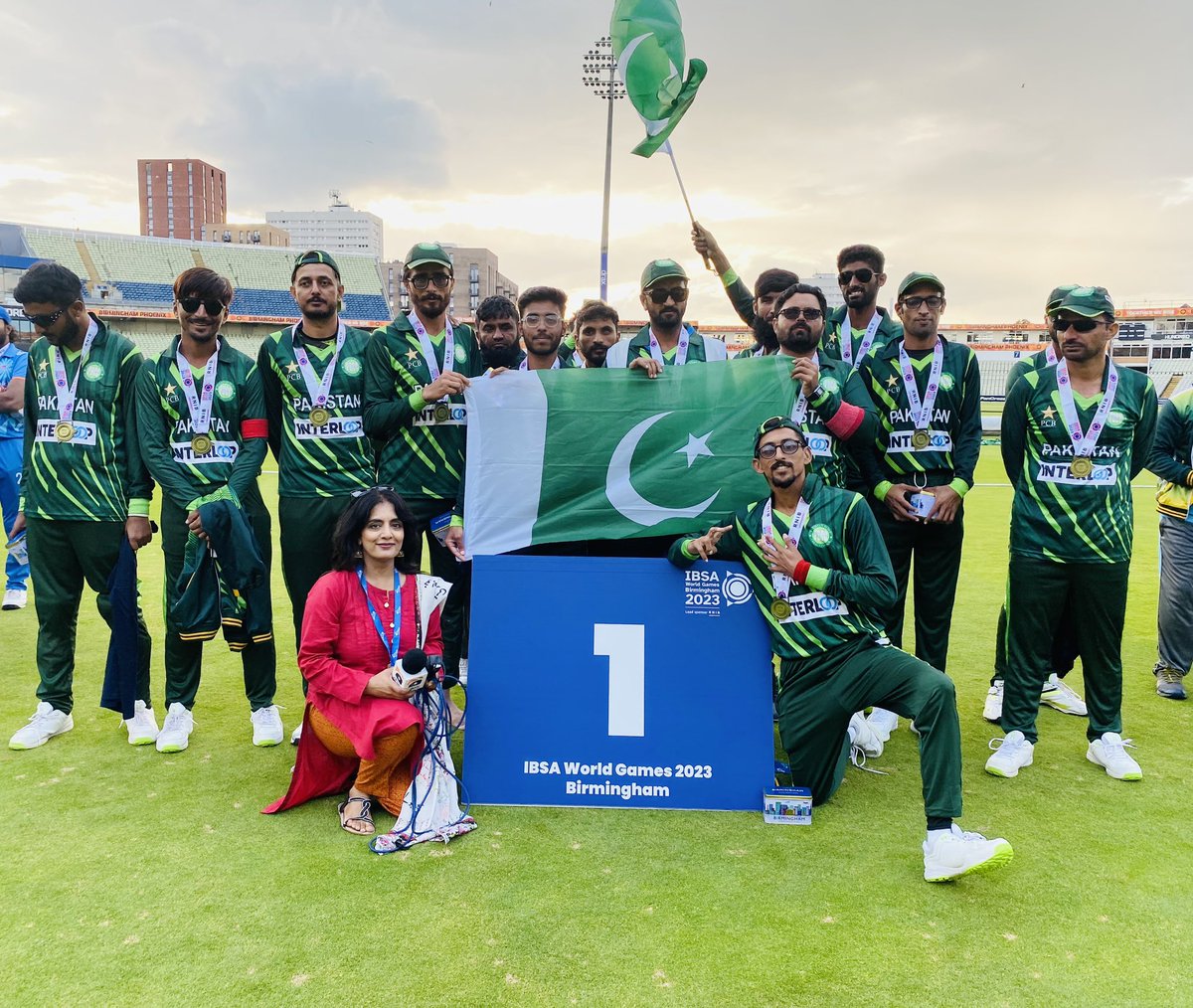 Proud moment …. With the Gold Medalists🥇 and champions of @IBSAGames2023 cricket competition and the best visually impaired cricket team in the world Pakistan 🇵🇰 @pbcc_official . @Edgbaston