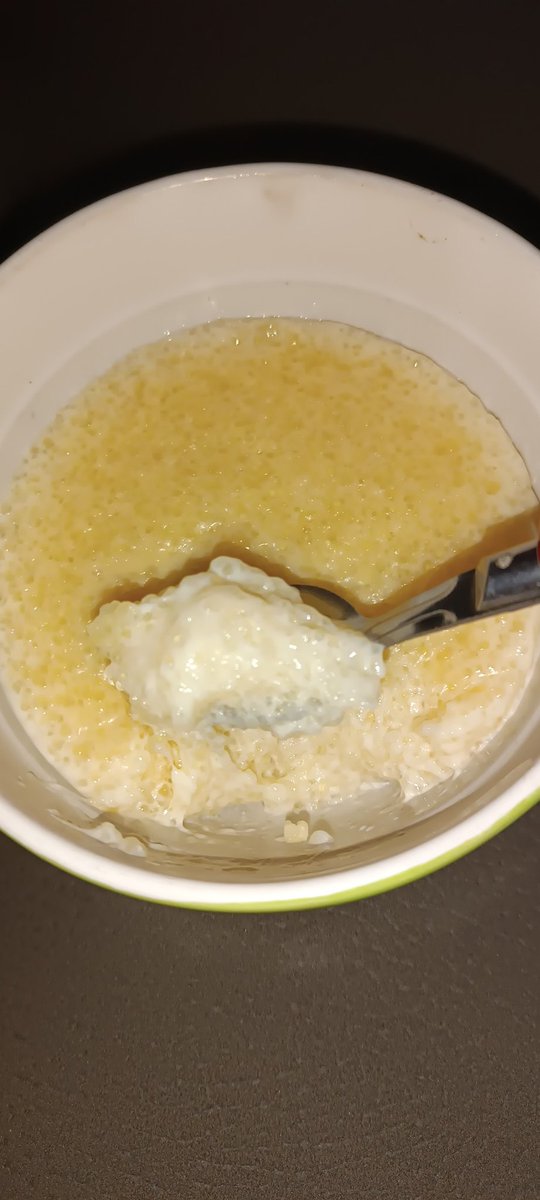 tizumbi's tweet photo. Ma pou manz tapioca devant Dominique Barret #missreunion https://t.co/l464wqLYD7
