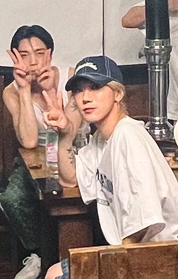 y_utanakamoto's tweet photo. WORLD PAUSE THE WORLD IS HEALING 

#renyang #nomin #johnten https://t.co/K37T9Jdl2i