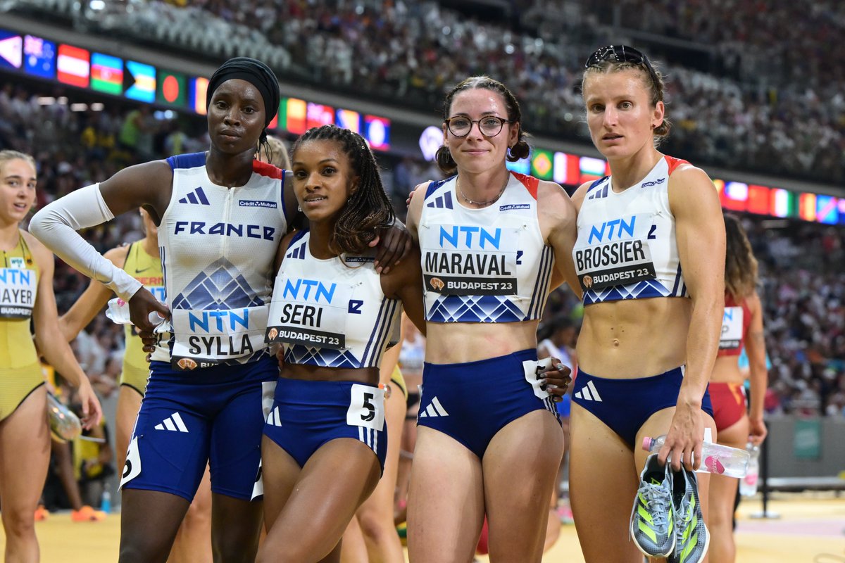 FFAthletisme's tweet photo. ⚡ Le relais 4x400 m féminin sera bien en finale !

🇫🇷  Gênées lors du troisième passage et 5e de leur série, les tricolores ont finalement été repêchées. Rendez-vous demain !

💻 Les #WorldAthleticsChamps sont à suivre sur @francetvsport et @Eurosport_FR. https://t.co/6A2xWopg7V