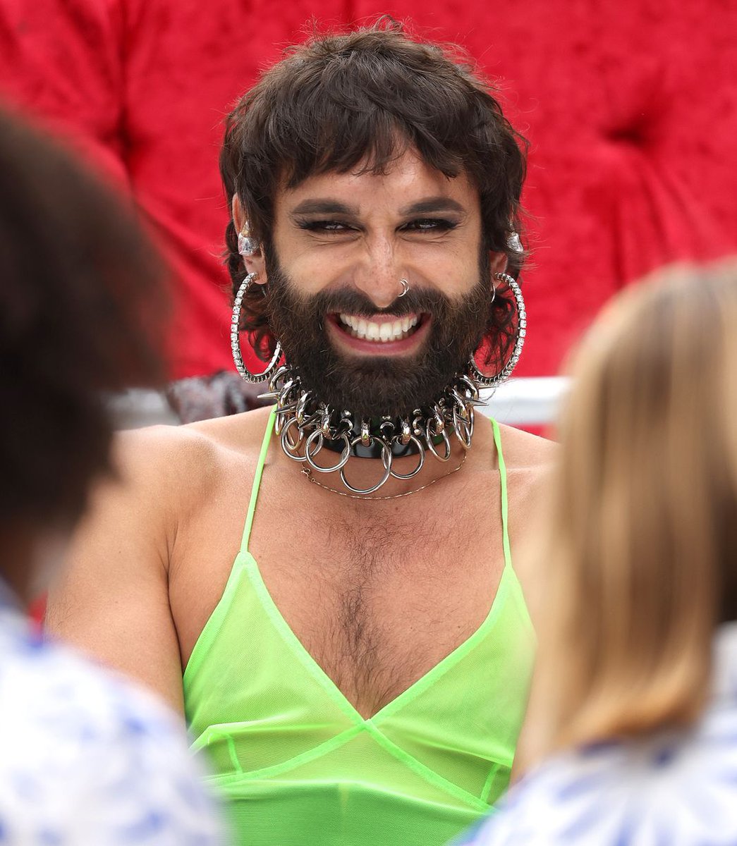 CarinaZucchera's tweet photo. Eurovision Royalty Conchita Wurst at Manchester Pride Parade

https://t.co/CUMYxOZ2Q3

#manchesterpride #manchesterpride2023 #travelproud #bookingcom #loveisintheair #queerlybeloved #tomneuwirth #conchitawurst https://t.co/s1xXSnPNoH