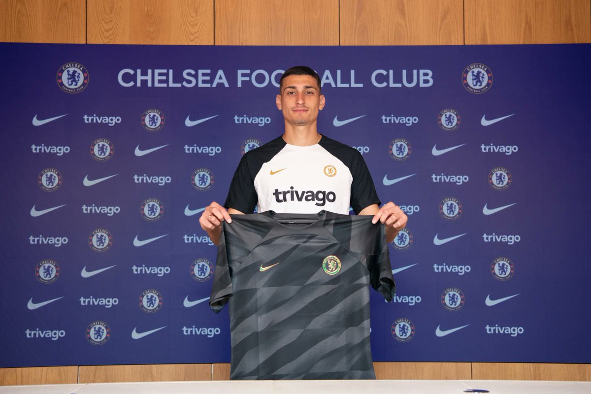 ✍️«Estoy muy feliz de estar en Chelsea y muy emocionado de empezar en este club. Es un gran paso para mí. Siempre ha sido un sueño fichar por uno de los clubes más grandes del mundo».

💙¡Bienvenido Djordje Petrovic!
