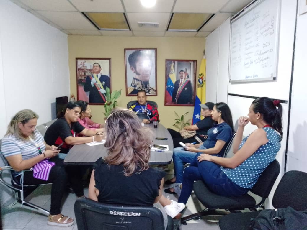 #26Ago | Cumpliendo lineamientos, la <a href="/oamativss/">IVSS MATURIN</a> asistió a reunión ministerial con el <a href="/MPPPSTDireccin1/">@MPPPST _ DirecciónEstadalMonagas</a> y <a href="/carmenz1969/">carmen Cova</a> (INPSASEL), con la finalidad de planificar y organizar las actividades a ejecutar #Matutin 

#BastaDeDengue
<a href="/Somosivss/">Instituto Venezolano de los Seguros Sociales</a>
<a href="/NicolasMaduro/">Nicolás Maduro</a>
<a href="/MagaGutierrezV/">Magaly Gutiérrez Viña</a>