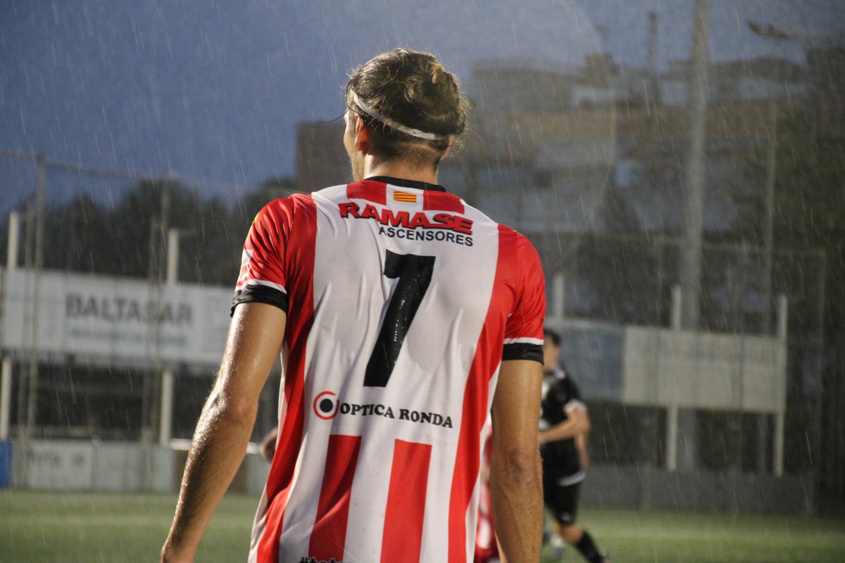 UD_Viladecans's tweet photo. Primer equipo|🔴⚪️ PRETEMPORADA

Triunfo de prestigio de los de Triguero frente a un rival de categoría superior.

0️⃣ @aeprat1945 
1️⃣ @UD_Viladecans

⚽️ Edgar https://t.co/iUDjSvPJcH