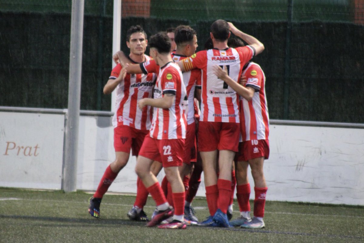 UD_Viladecans's tweet photo. Primer equipo|🔴⚪️ PRETEMPORADA

Triunfo de prestigio de los de Triguero frente a un rival de categoría superior.

0️⃣ @aeprat1945 
1️⃣ @UD_Viladecans

⚽️ Edgar https://t.co/iUDjSvPJcH
