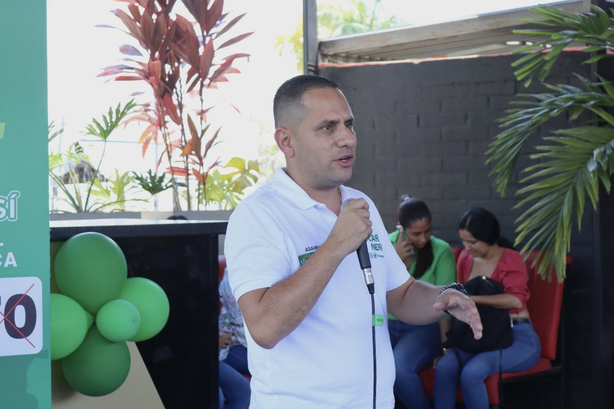 OscarNeira70's tweet photo. ¡El Partido Verde 🌻7️⃣0️⃣ por el Valle del Cauca mantiene los encuentros con nuestra gente! 

El día de hoy amigos y amigas de Cali han recibido a la fórmula 👥para el desarrollo de nuestra ciudad y región, conociendo sus propuestas y principios. 💚🤜🏻🤛🏻 https://t.co/4l8aTCqpoS