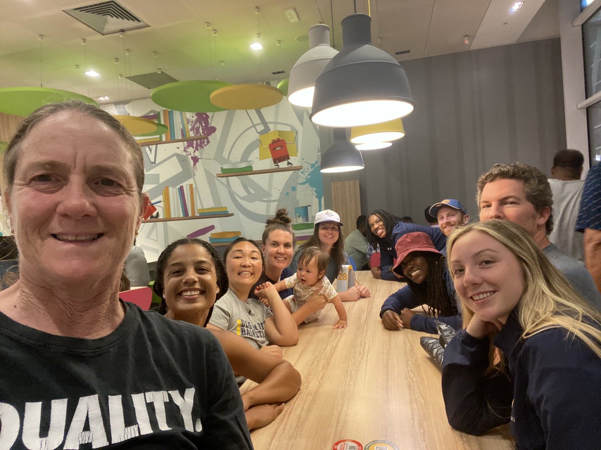 ⁦Our⁩ squad v your squad anytime, anyplace! Absolute BEST peeps ever.Last night in Italy! Home to San Diego sun n fun! 🔱🏀 ⁦<a href="/UCSDwbb/">UC San Diego WBB</a>⁩