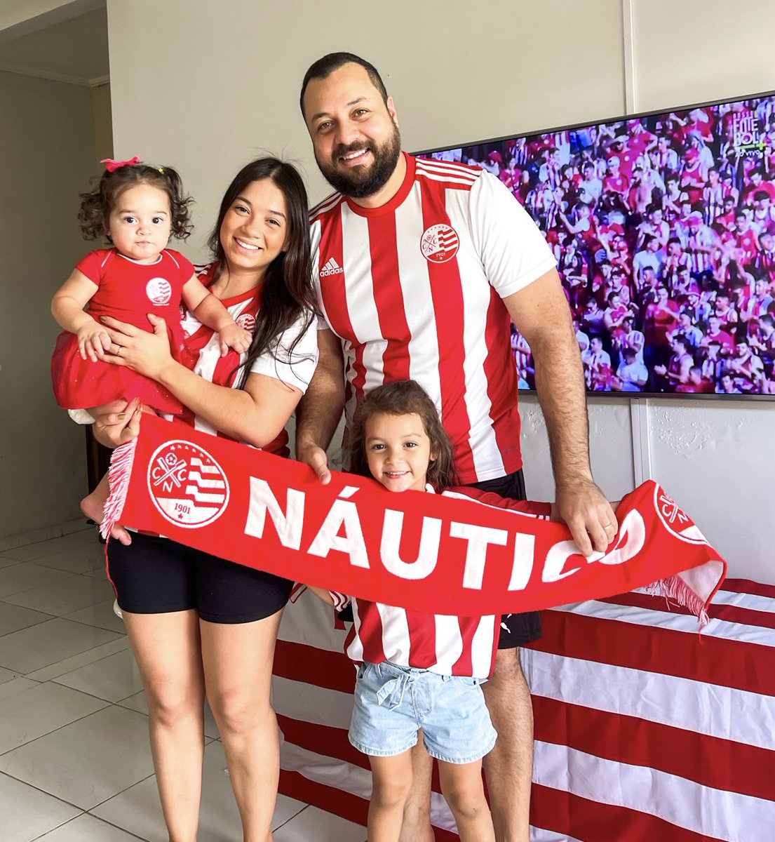 ebanonunes's tweet photo. O Eládio de Barros Carvalho é aqui! 🏟️🇦🇹 Só a vitória interessa. Bora, Náutico! 🐭❤️🤍 https://t.co/p5EGxkvIi2
