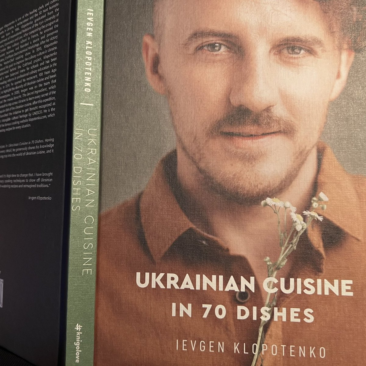 BarboraTDE's tweet photo. Finally found a copy of @klopotenko_chef !!!
So many lovely dishes - what should I make first?
Thanks for the recommendation @FelicitySpector 💙💛
#cookforukraine https://t.co/LC9mVvKgZj