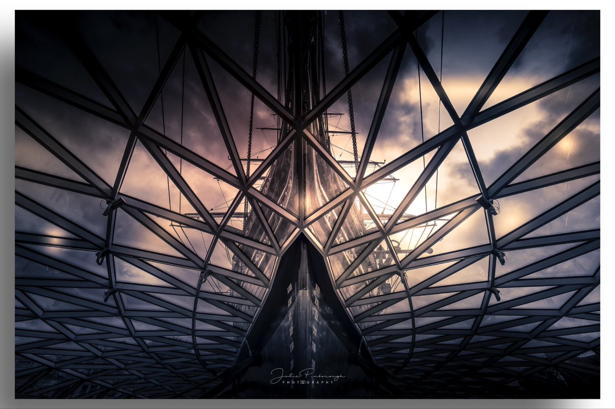 From below, the Cutty Sark #greenwich #cuttysark