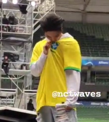 atinyteez009's tweet photo. Seonghwa kissing the brazil shirt. He loves brazil sm 🥺🤍 https://t.co/5TBJ73aTdM