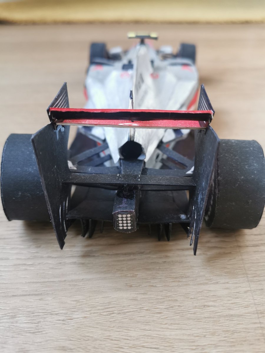 francesca12_08's tweet photo. Muchas gracias @JuanFcoSF por esta obra de arte #McLaren #MP427 "versión de Austin para ser exactos 😅" #másmejoramigo 🧡. https://t.co/bWInc2XSdL