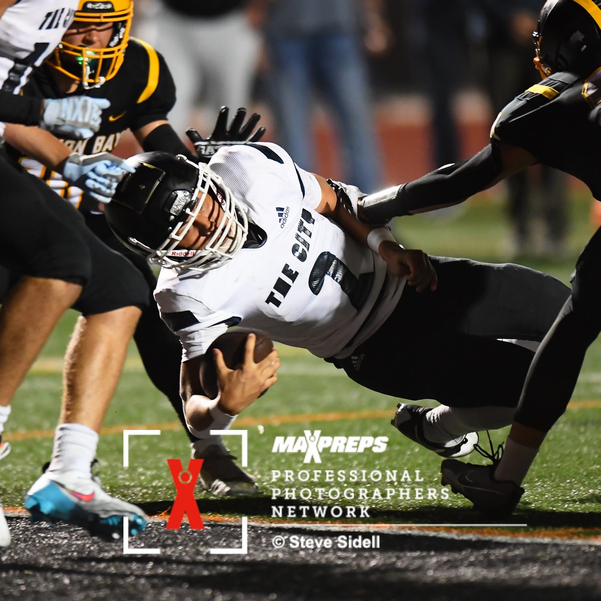 SSidellPhoto's tweet photo. Varsity football pictures featuring University City at Mission Bay are up on MaxPreps - https://t.co/wqPBrt54HI
@missionbayhigh @MissionBayFball 
@UCHS_Centurions @UCHSASB @CenturionFB https://t.co/u358pNIHTe