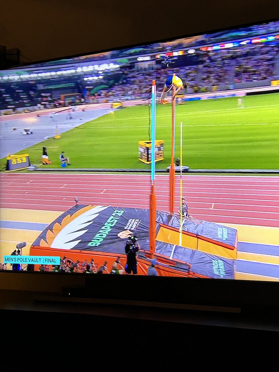 mafrmalmo's tweet photo. Kom igen nu Duplantis, 1 försök kvar! Heja! https://t.co/LDC52WFUGU