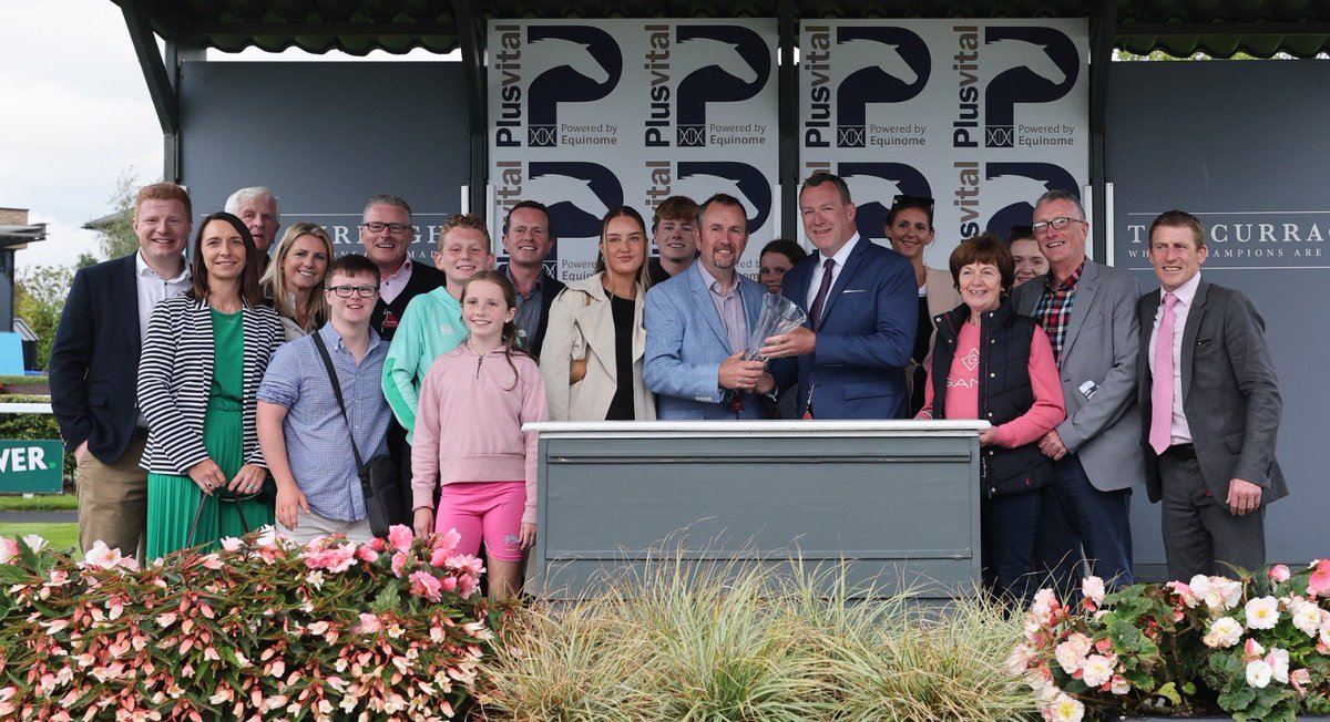 @Plusvital Supplements Nursery Handicap goes to <a href="/JohnnyMurtagh/">Johnny Murtagh</a> &amp; <a href="/dannysheehy99/">Danny Sheehy</a> 👏🏻👏🏻 
 Asian Daze 🐎 Congratulations to all connections 🙌🏼