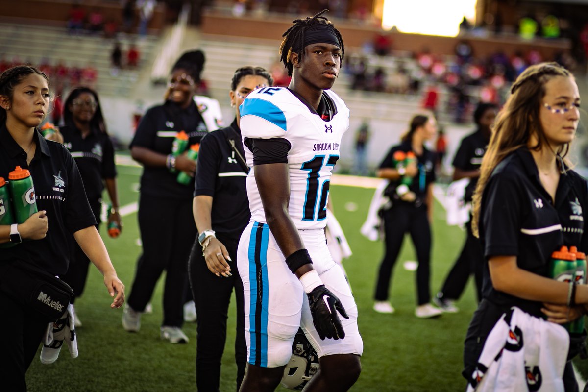 TimVerghese's tweet photo. 2025 Shadow Creek DB Kyle Peterson put himself on the radar yesterday, coming down with two INTs in last night's win

6'0, 180lbs with range, only one offer to date. 📈 https://t.co/WImJ34PmvN