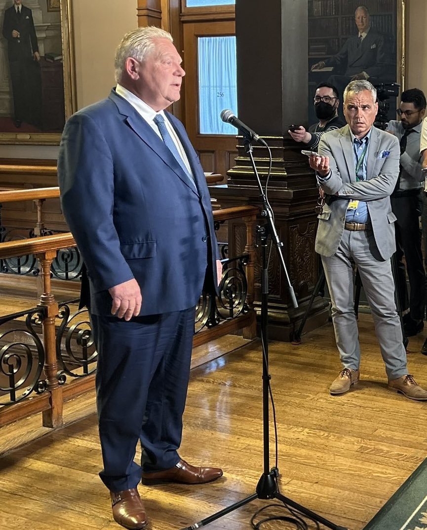 This reporter deserves a Canadian Heritage moment. 👏🏻