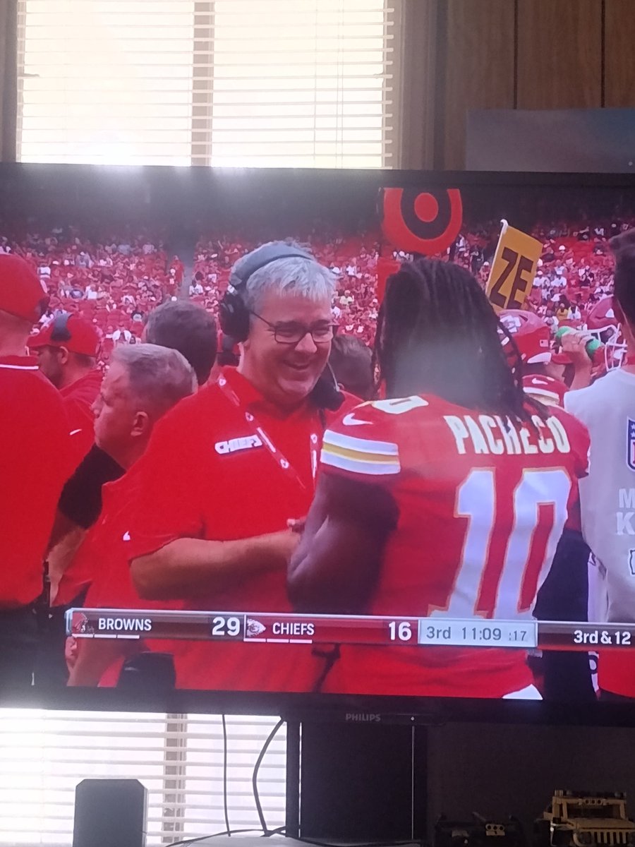tallguy86's tweet photo. @joshklingler I bet the question was "Have you tried the BBQ yet?" With the follow up of "Is dan killgore gonna practice?" https://t.co/6iHiqjyCj0
