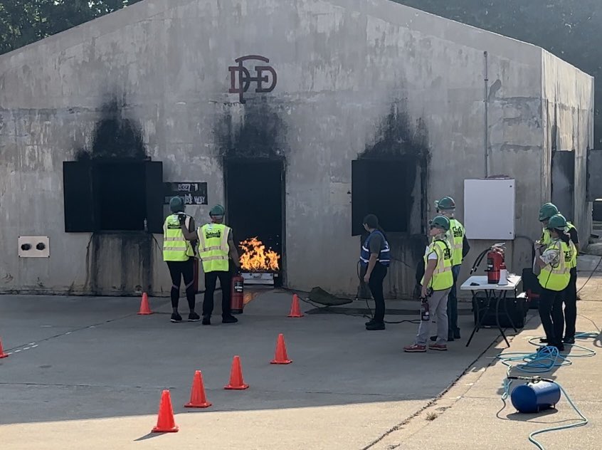 DallasCERT's tweet image. 🎉Congratulations to our newest CERT course graduates!!  A big thank you to all of our volunteer victims for helping today too! 

To learn more about how you can prepare for a disaster sign-up for the October course on DallasCERT.com.